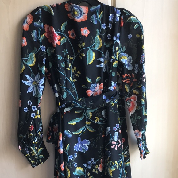 EUC floral tie front maxi length dress - Picture 4 of 6